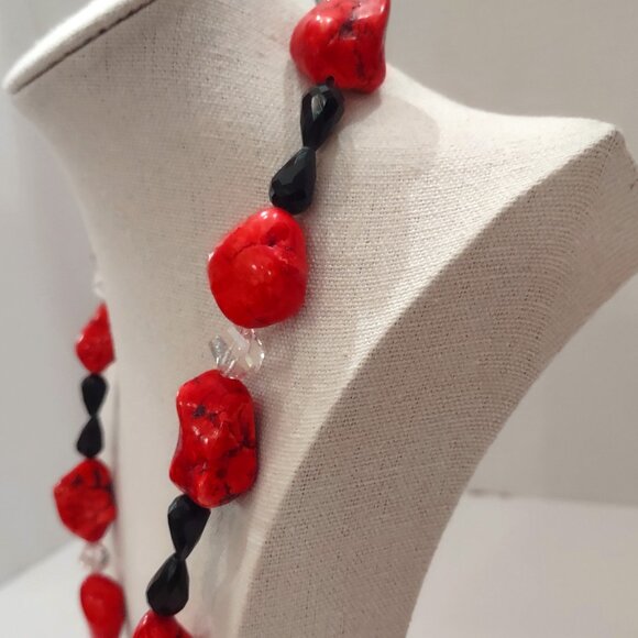 Vintage AB Cross Chunky Red Howlite Beaded Necklace with Crystal & Glass - Picture 6 of 7